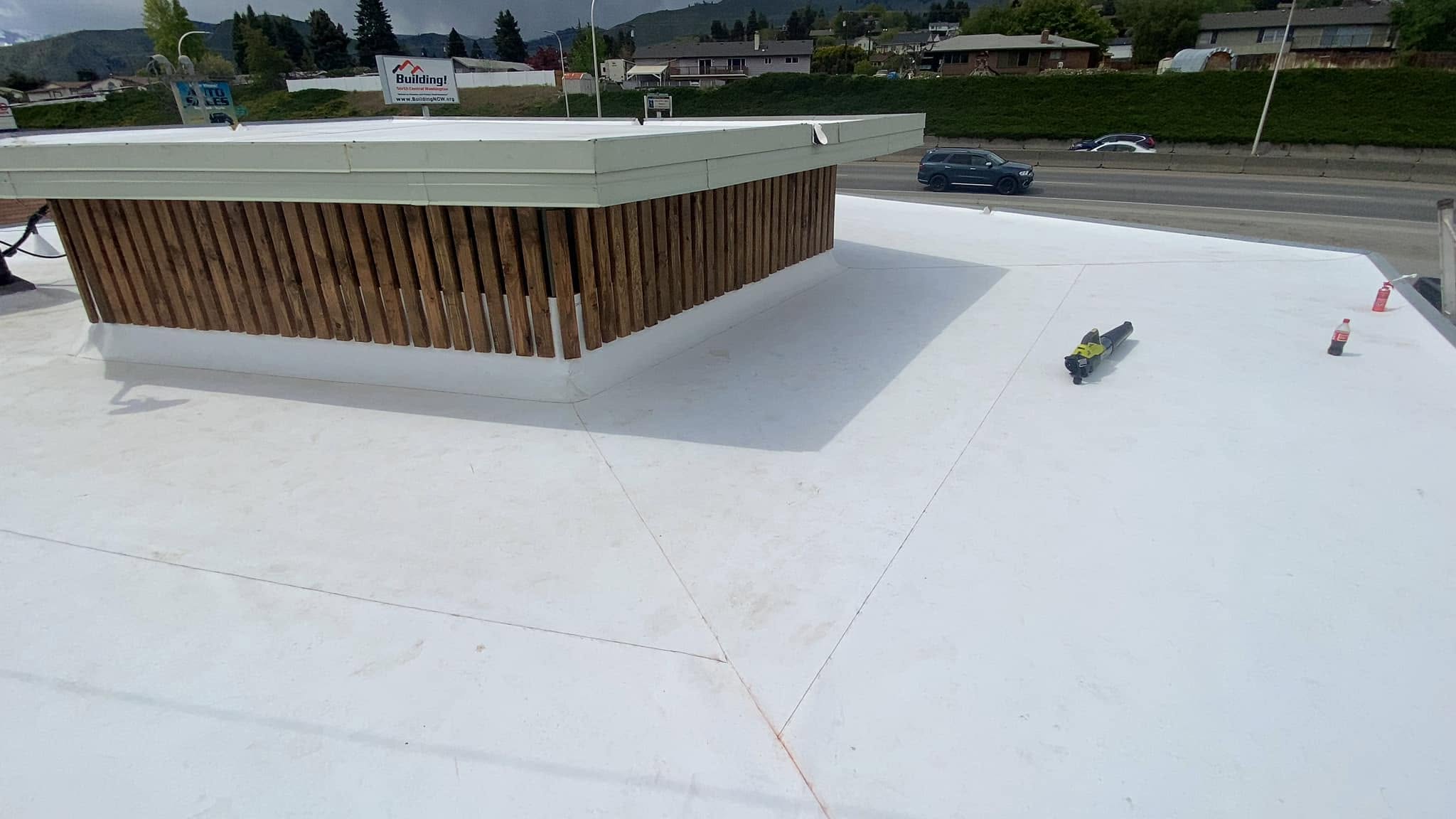 Tpo Flat Roof White Commercial Wenatchee 1